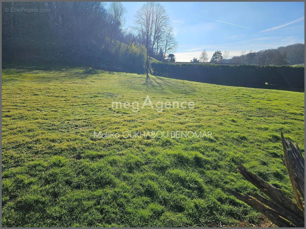 Terrain à AIRE-SUR-L&#039;ADOUR