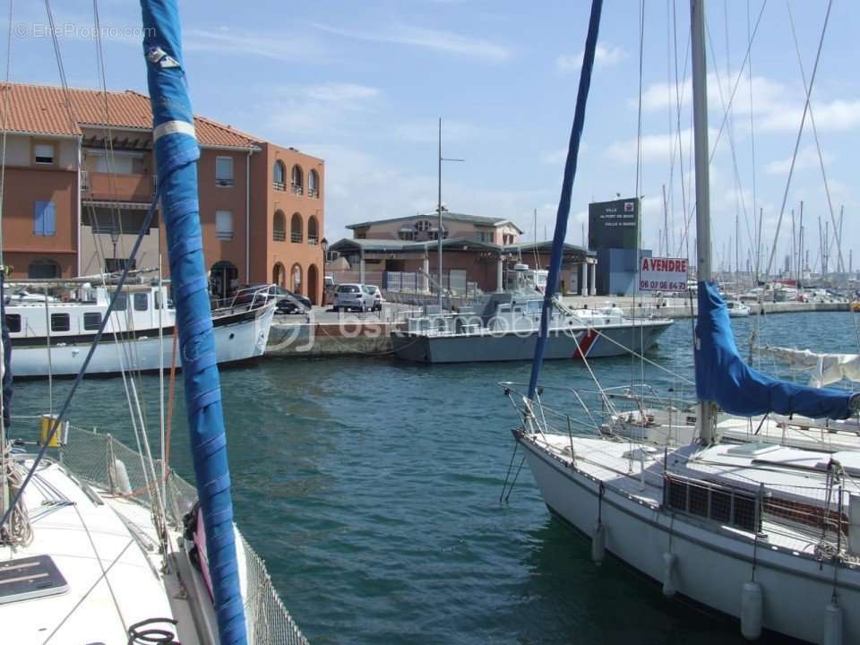 Commerce à PORT-DE-BOUC