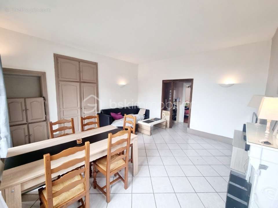 Appartement à FOURCHAMBAULT