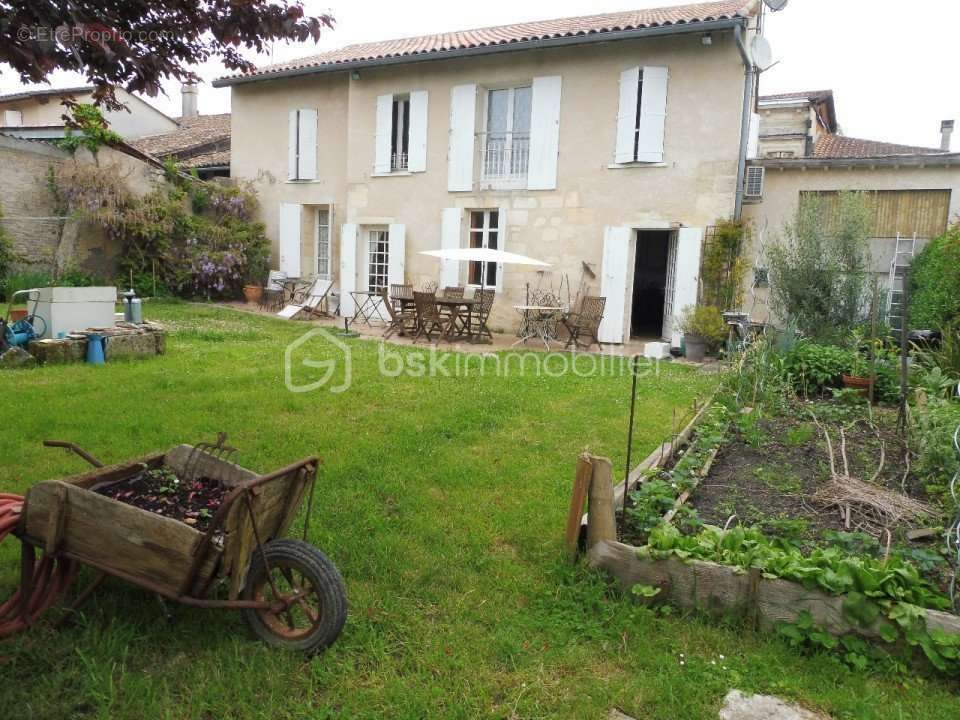 Maison à GUITRES