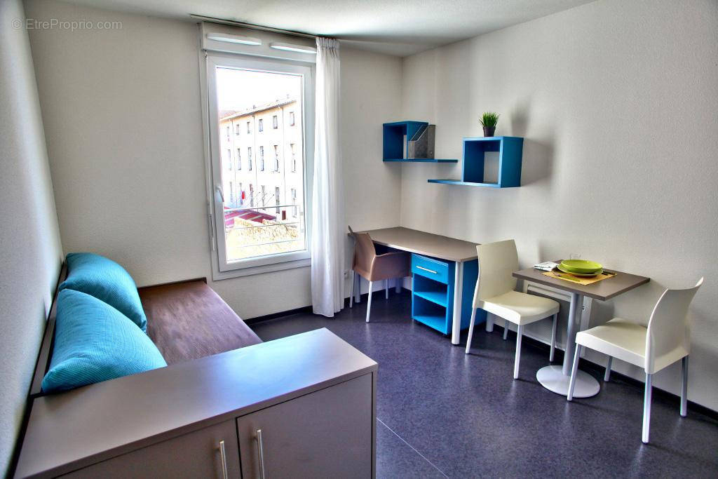 Appartement à MARSEILLE-3E