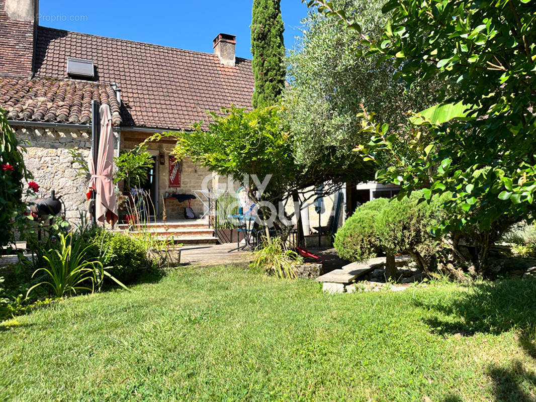 Maison à FRANCOULES