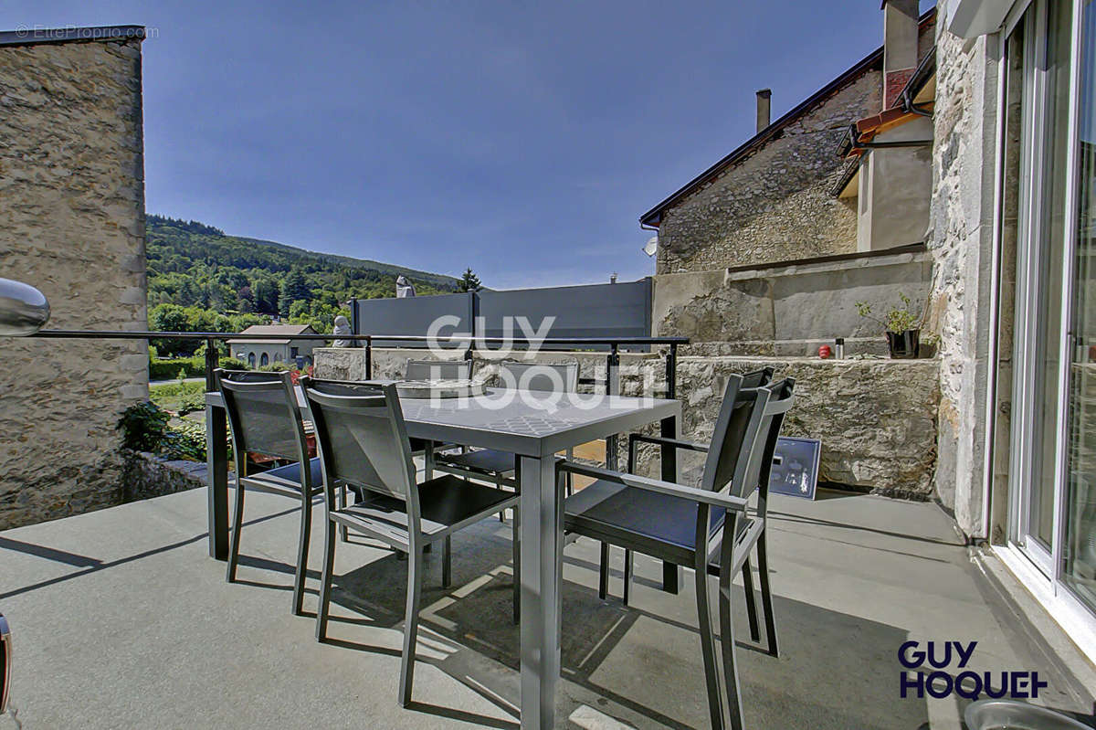 Maison à BELLEGARDE-SUR-VALSERINE