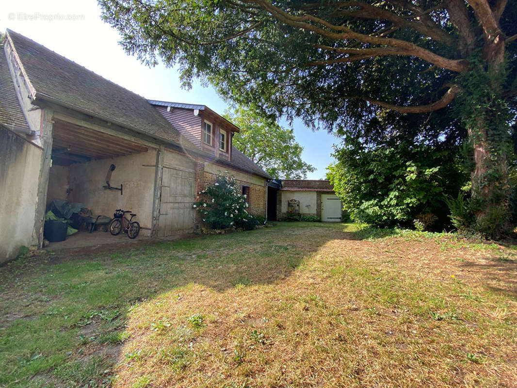 Maison à DAMVILLE