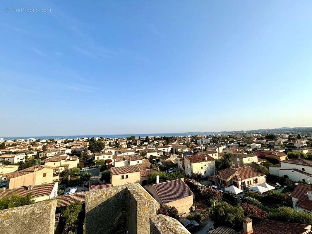 Maison à CAGNES-SUR-MER