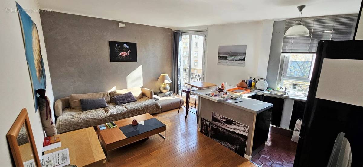 Appartement à PARIS-20E