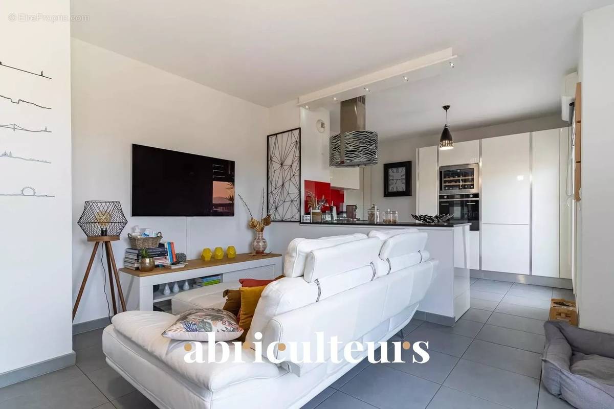 Appartement à MARSEILLE-9E