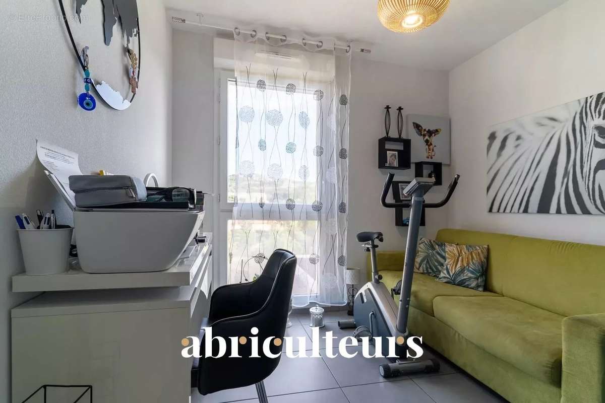 Appartement à MARSEILLE-9E