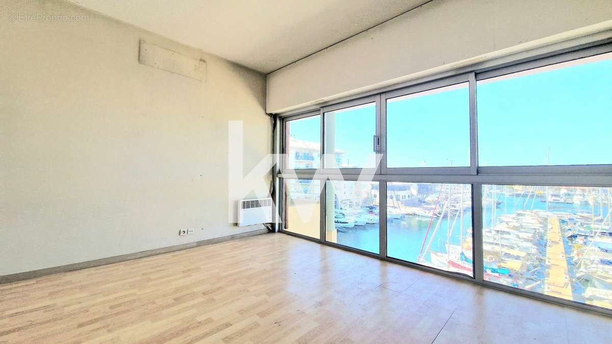 Appartement à FREJUS