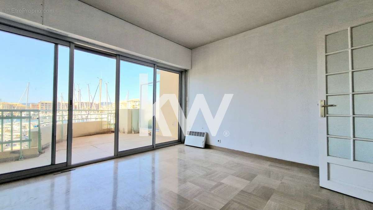 Appartement à FREJUS