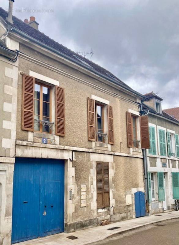 Maison à AUXERRE