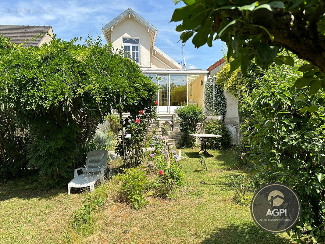 Maison à SACLAY