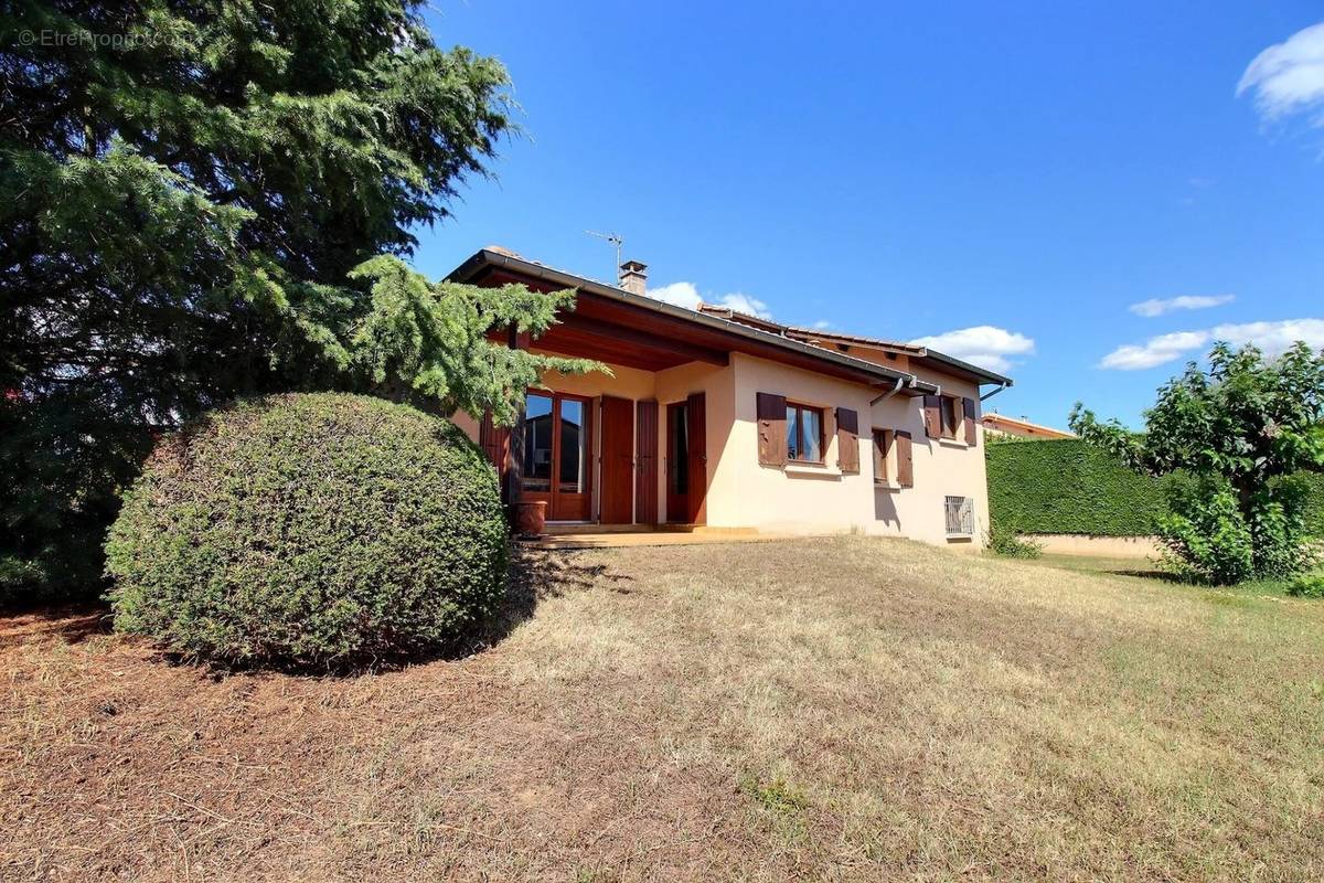 Maison à LE PEAGE-DE-ROUSSILLON