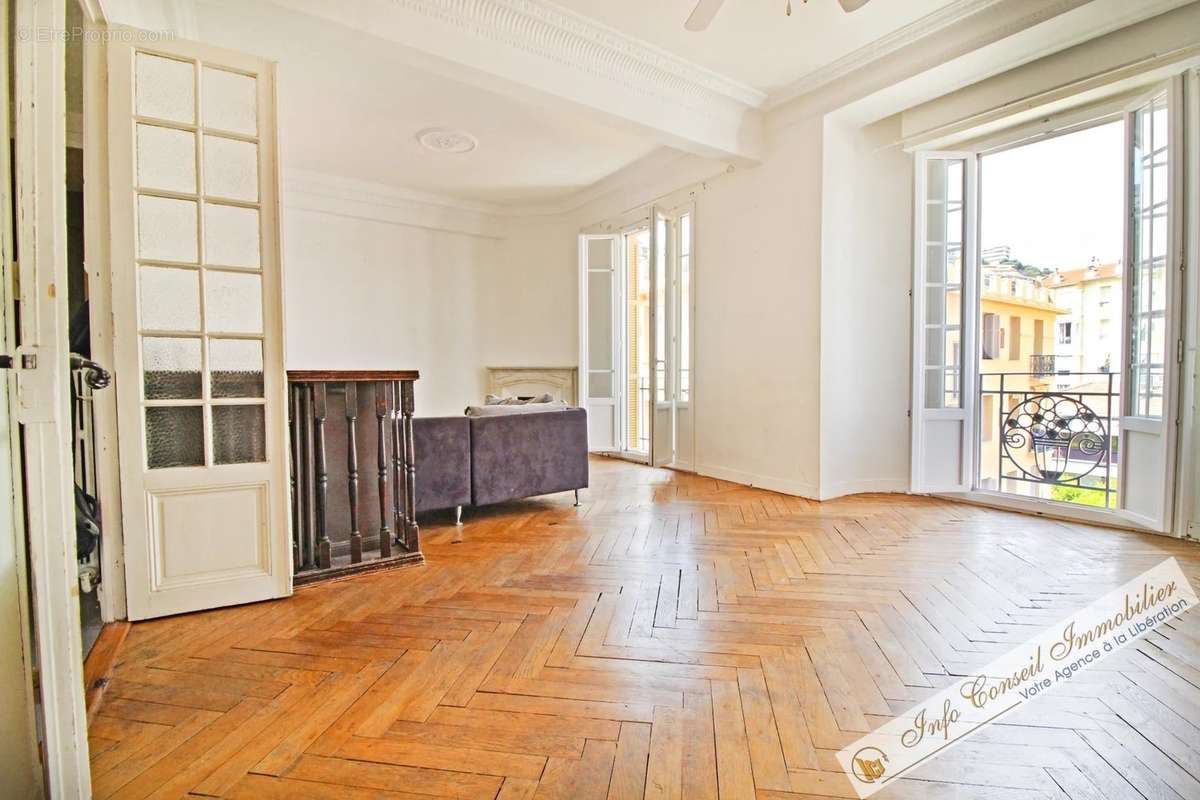 Appartement à NICE