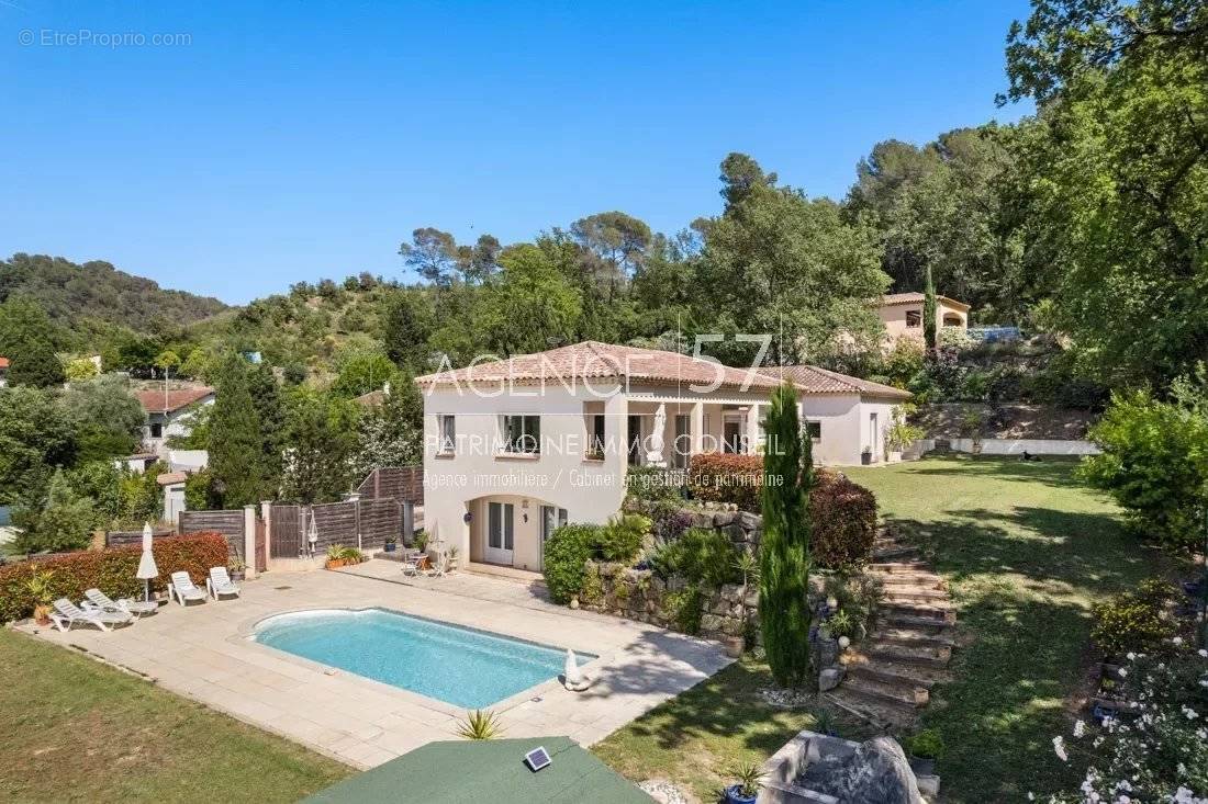 Maison à MOUGINS