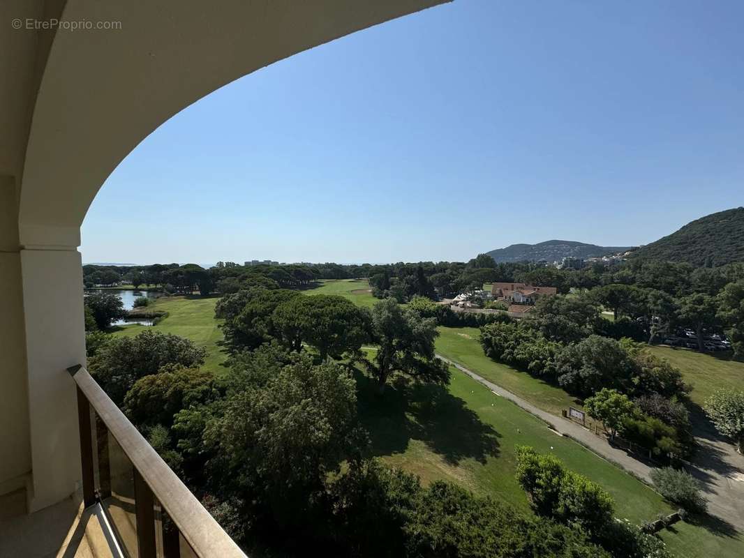 Appartement à MANDELIEU-LA-NAPOULE