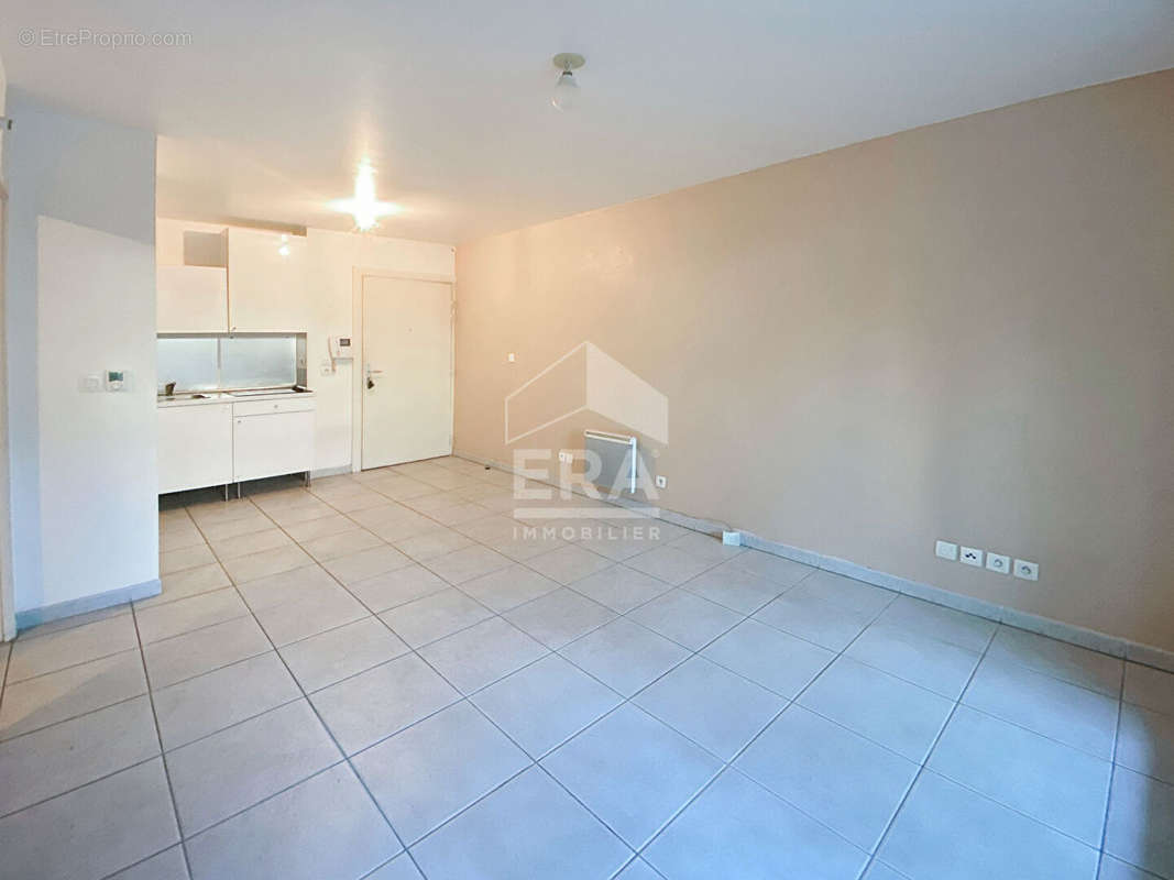 Appartement à MARSEILLE-15E