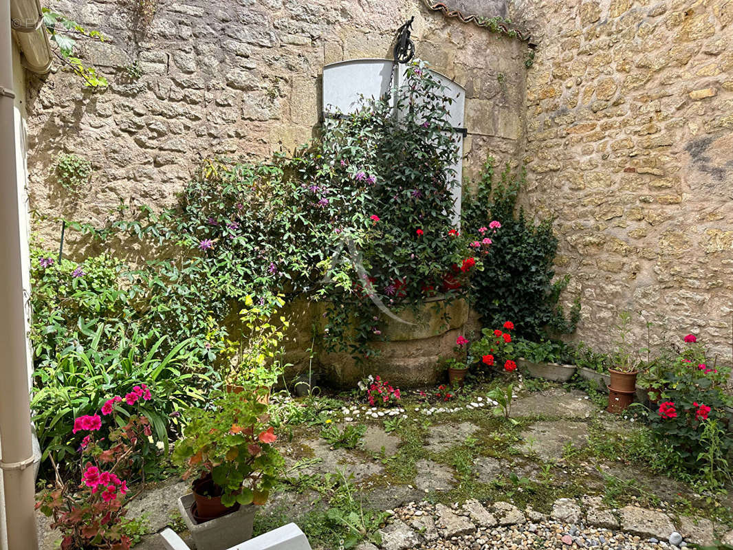 Maison à ROCHEFORT