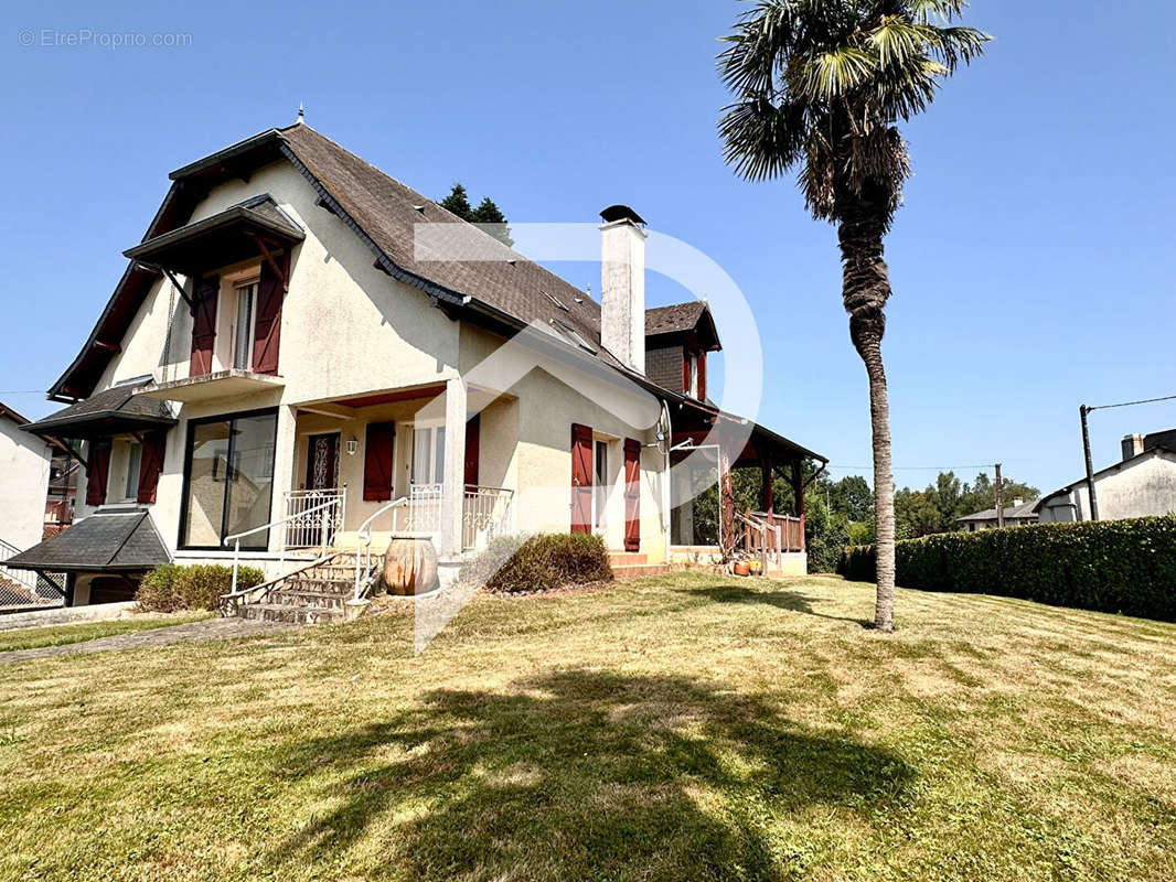 Maison à OLORON-SAINTE-MARIE