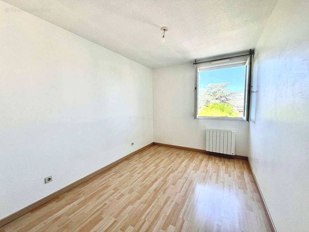 Appartement à DECINES-CHARPIEU