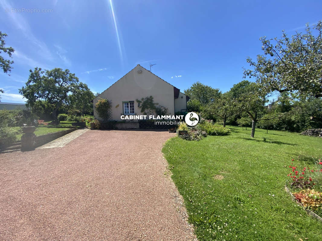 Maison à SAINT-SEINE-L&#039;ABBAYE