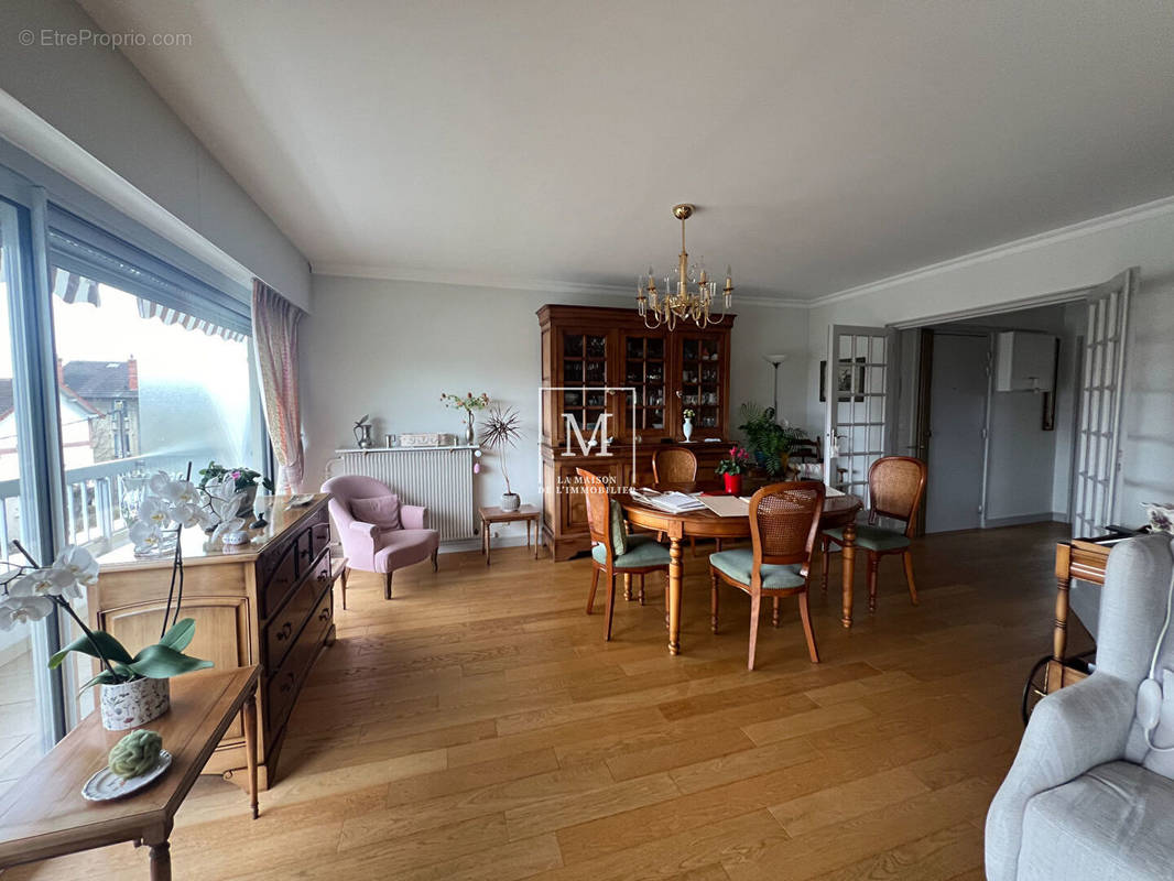 Appartement à MAISONS-LAFFITTE