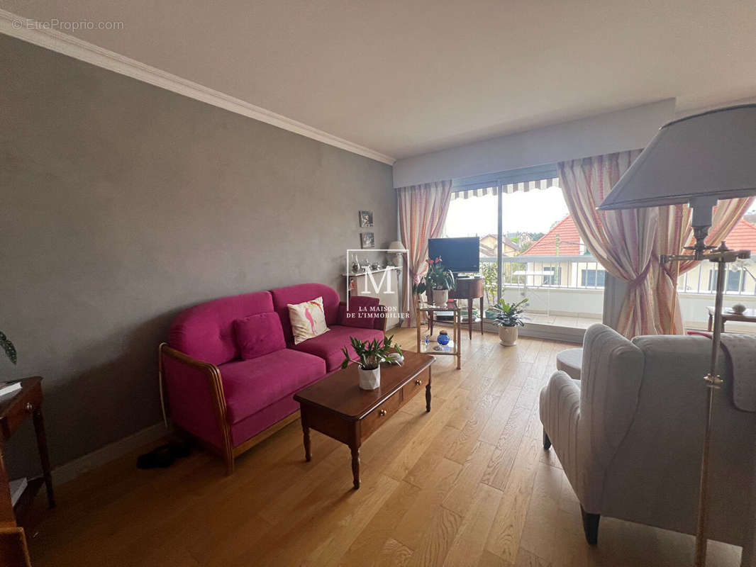 Appartement à MAISONS-LAFFITTE