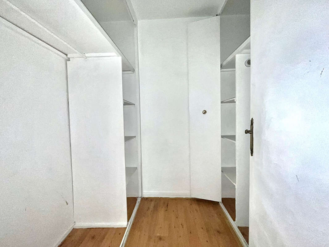 Appartement à LES MUREAUX