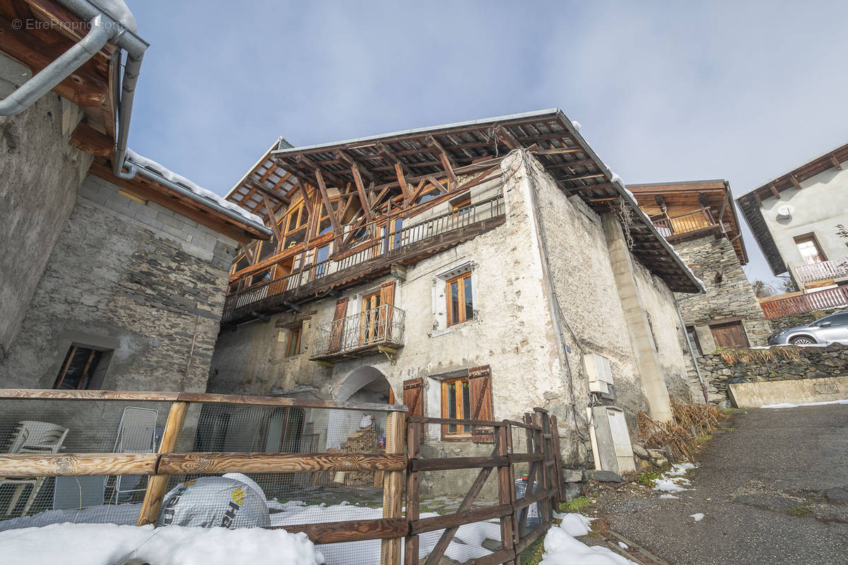 Appartement à VALEZAN