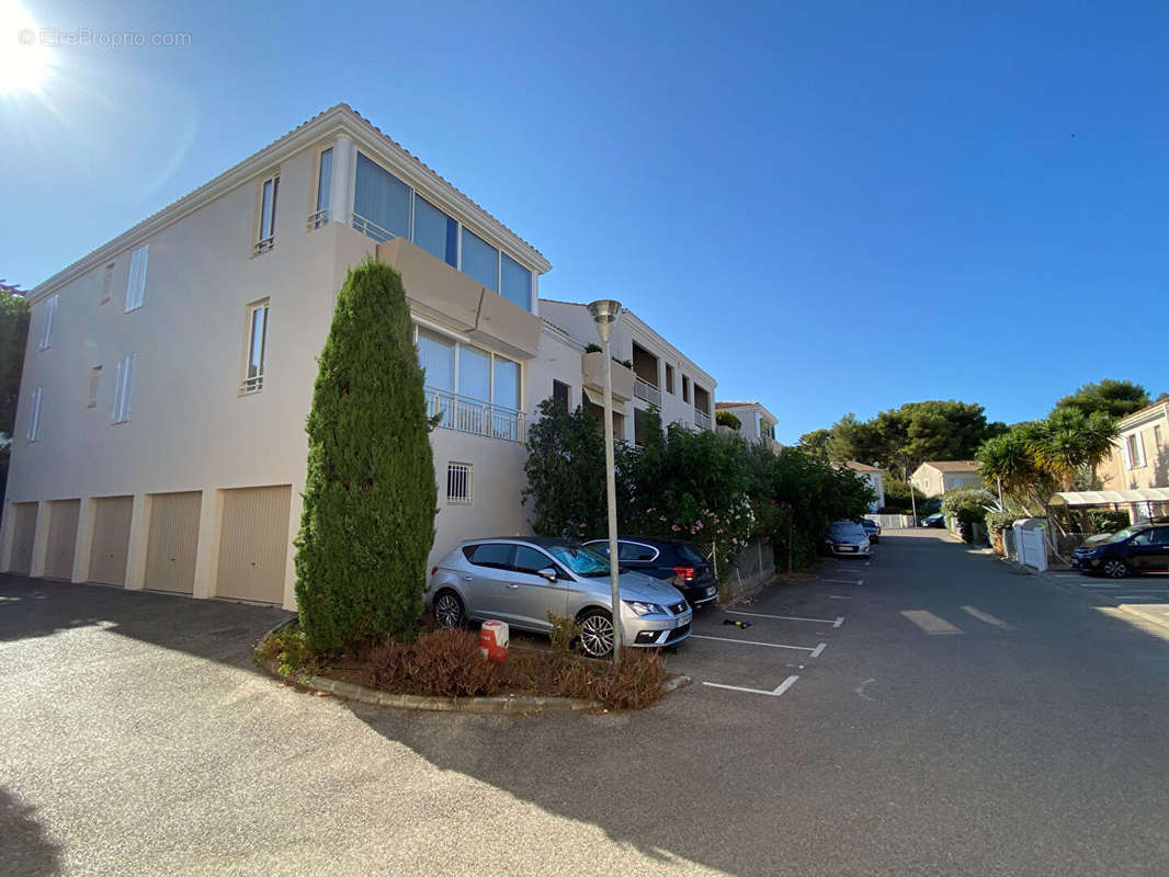 Appartement à SIX-FOURS-LES-PLAGES