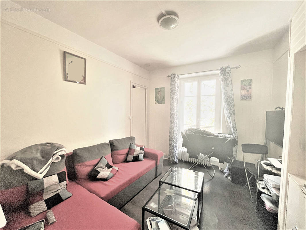 Appartement à AUBERVILLIERS