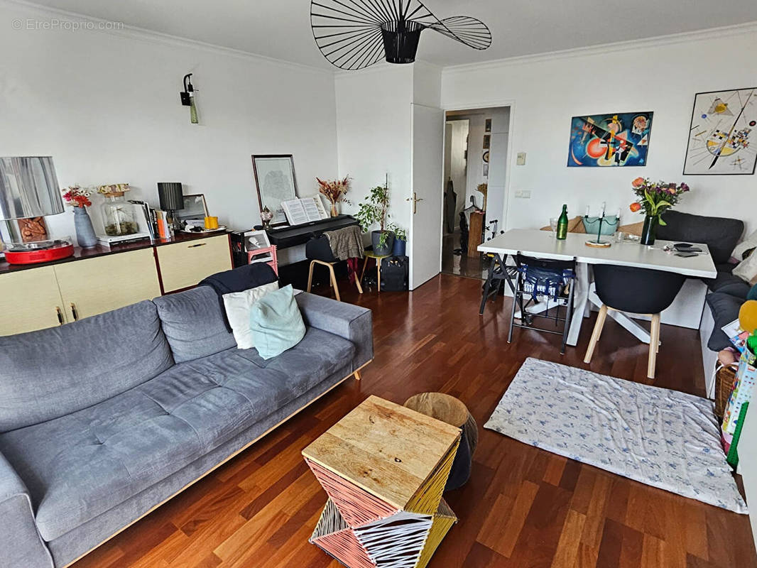 Appartement à AUBERVILLIERS