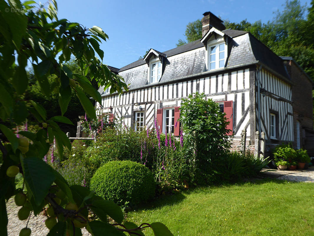 Maison à PONT-L&#039;EVEQUE