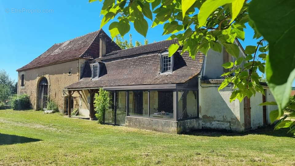 Maison à SIORAC-EN-PERIGORD