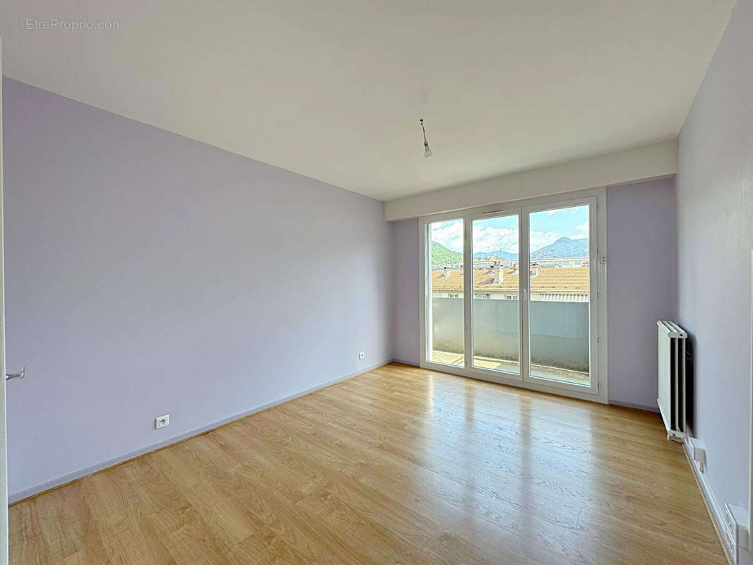 Appartement à ALBERTVILLE