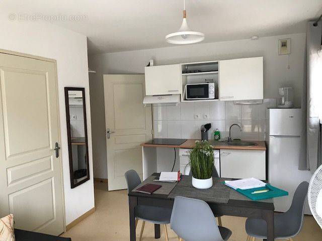 Appartement à AVENE