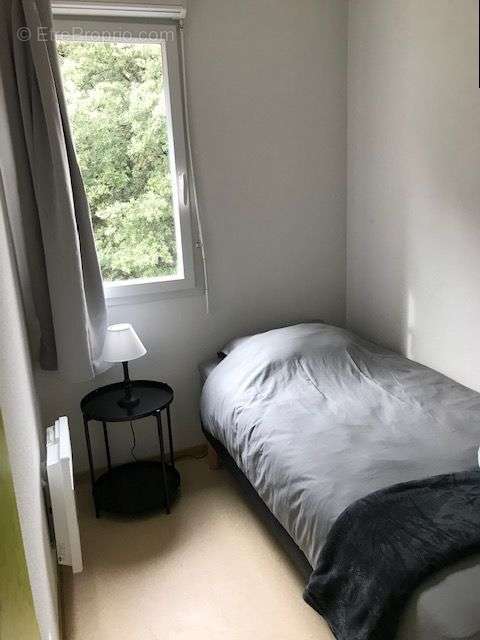 Appartement à AVENE