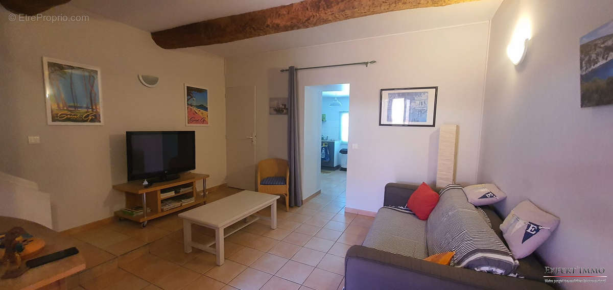 Appartement à SAINT-CYR-SUR-MER