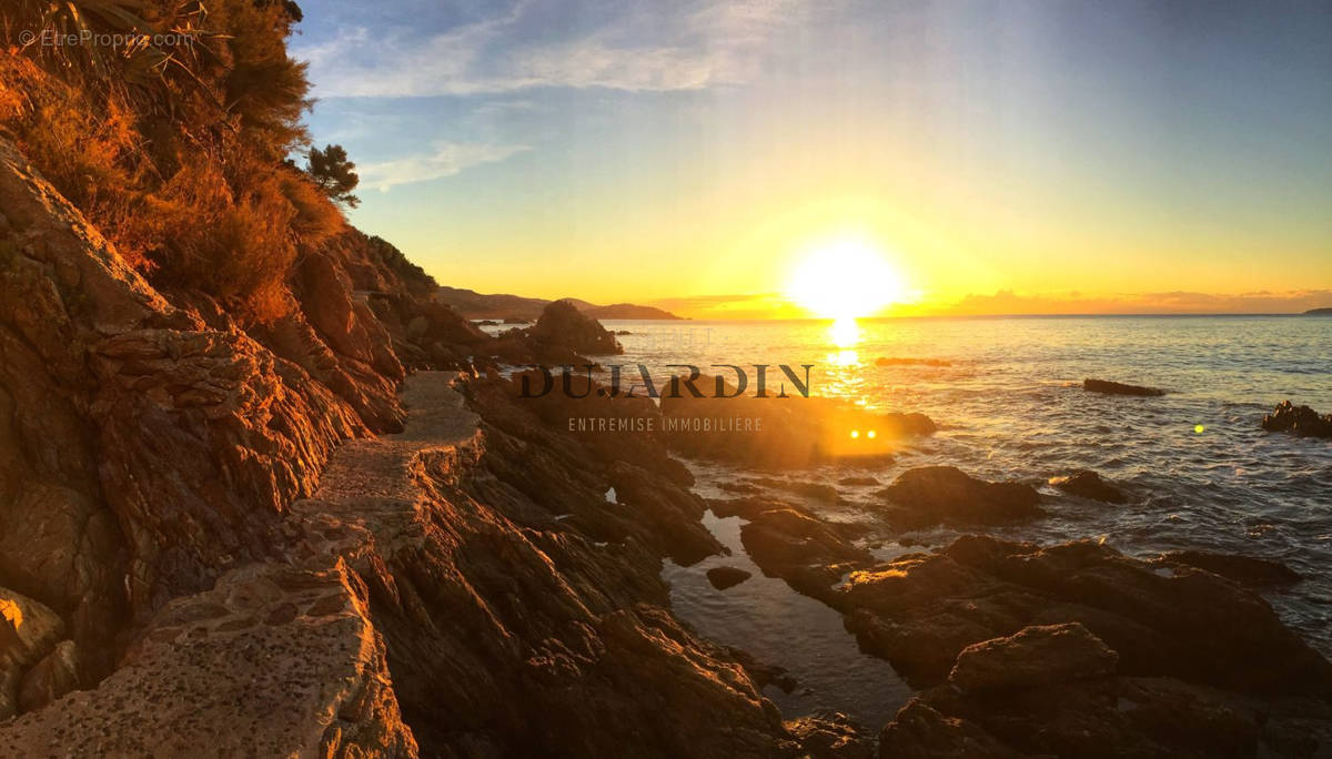 Appartement à LE LAVANDOU