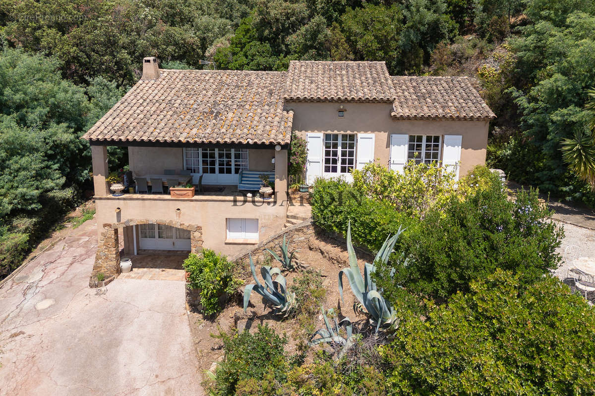 Maison à RAYOL-CANADEL-SUR-MER