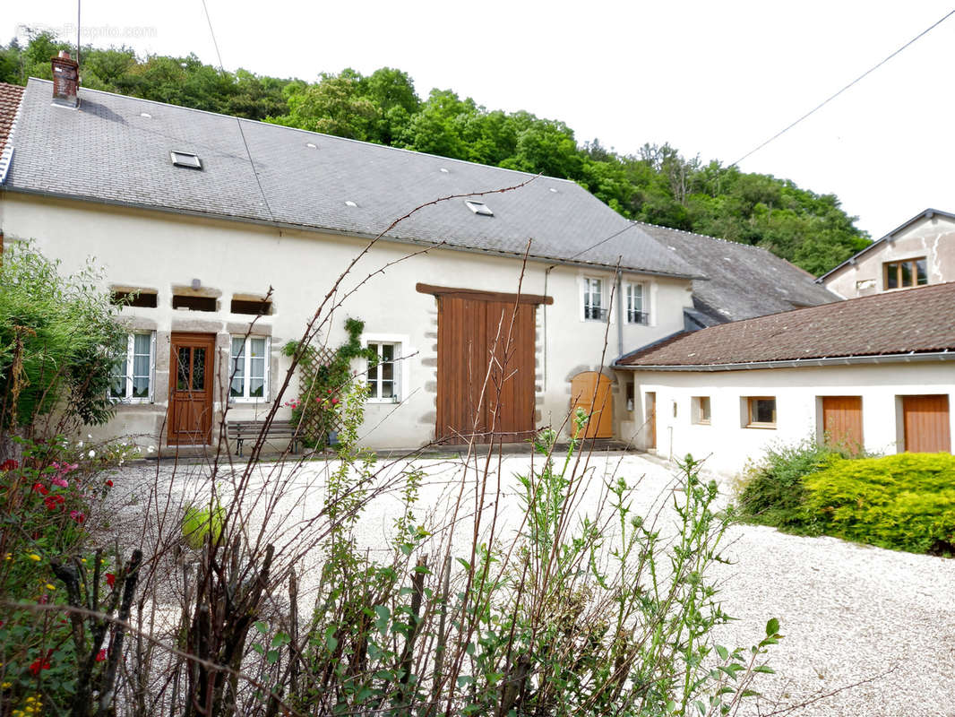 Maison à LIERNAIS