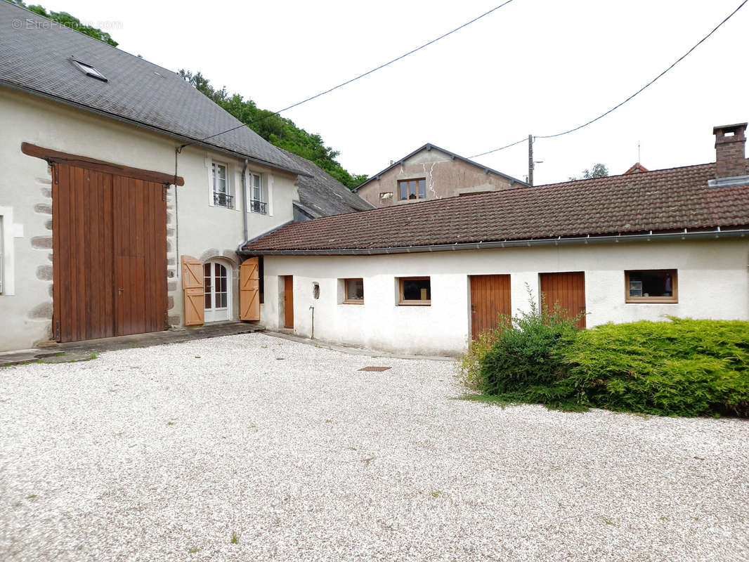 Maison à LIERNAIS