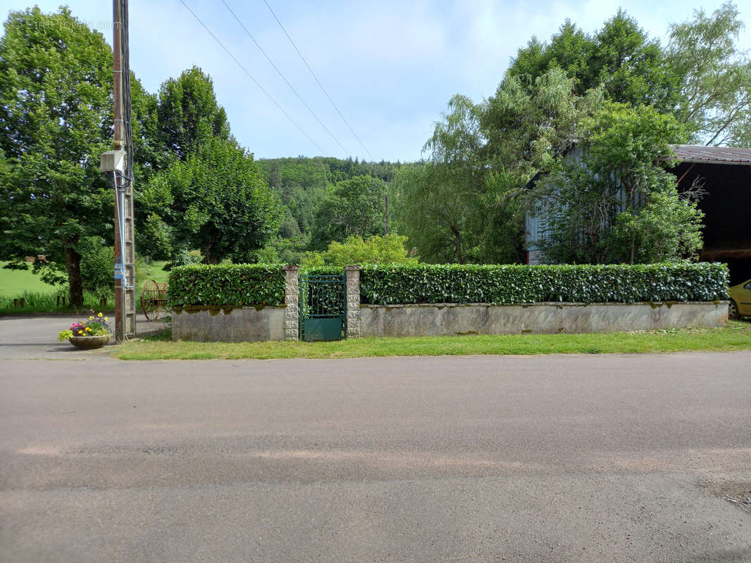 Maison à LIERNAIS