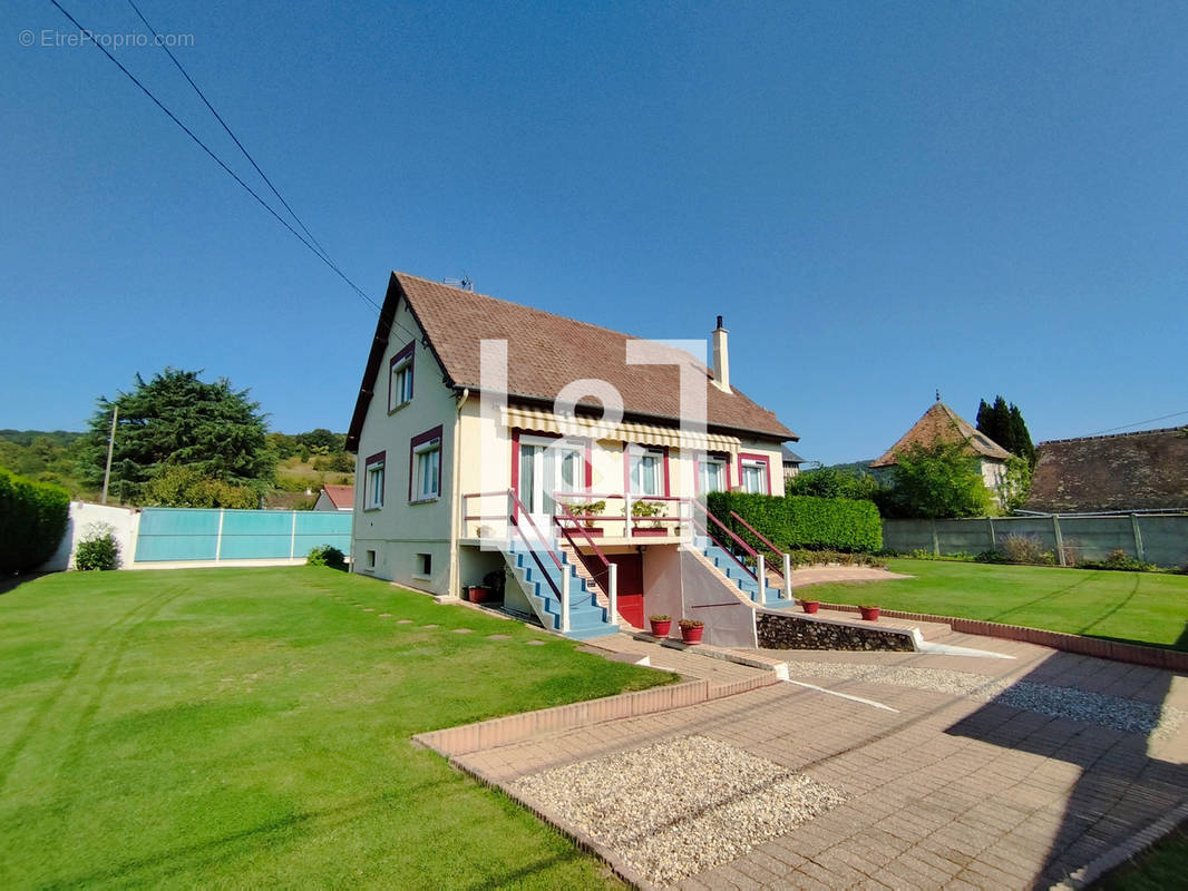 Maison à ROMILLY-SUR-ANDELLE