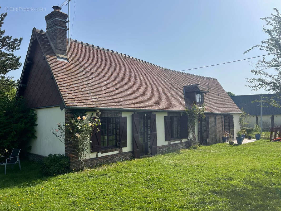 Maison à NEAUFLES-AUVERGNY