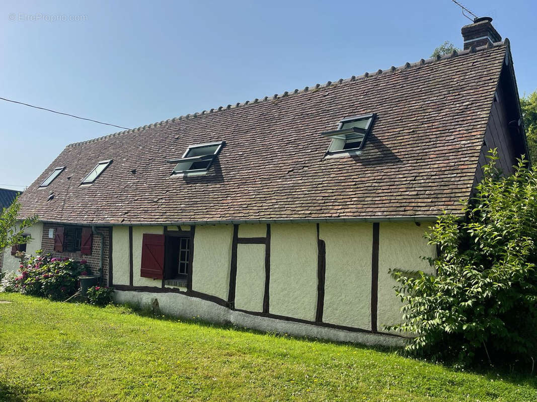 Maison à NEAUFLES-AUVERGNY