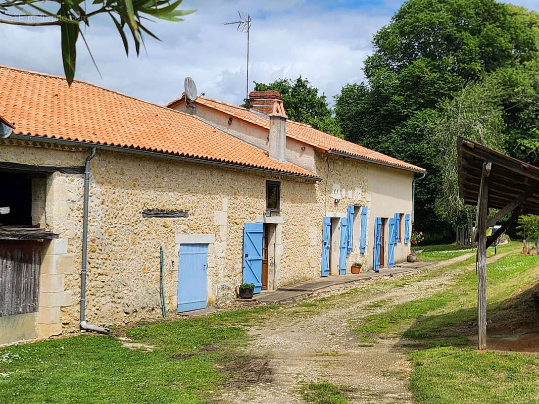 Maison à VILLAMBLARD