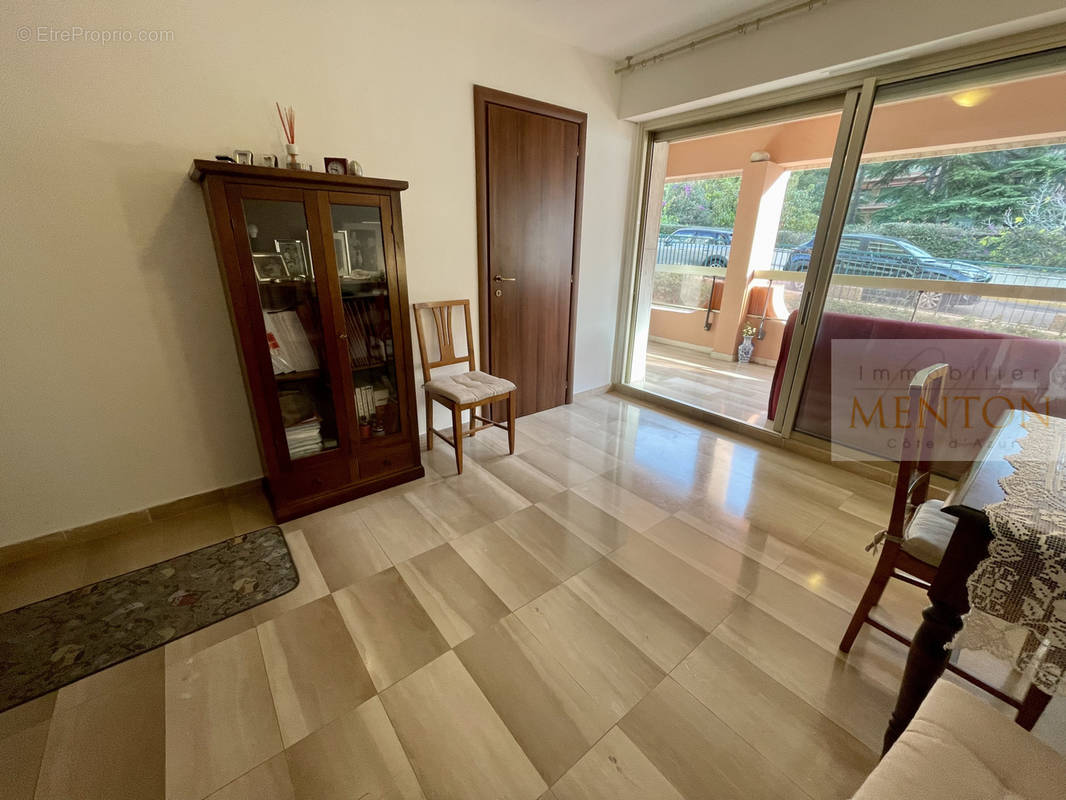 Appartement à MENTON