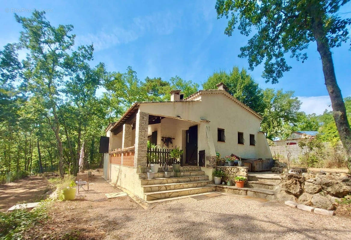 Maison à SAINT-PAUL-EN-FORET