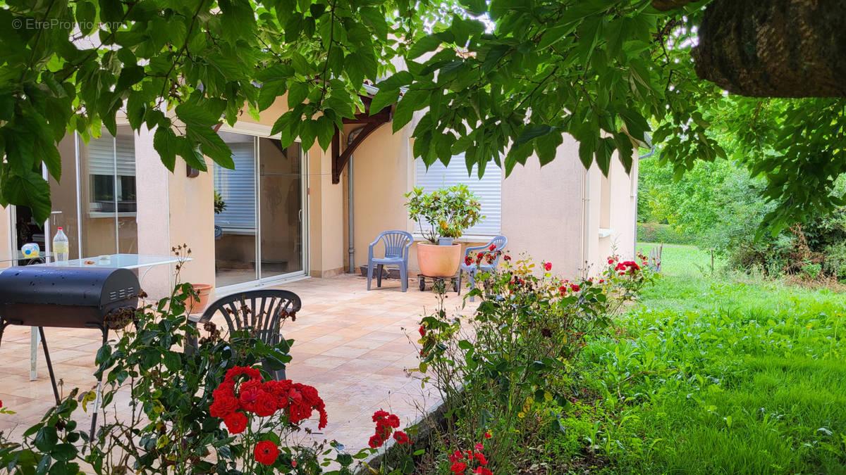 Maison à SAINT-MEARD-DE-DRONE